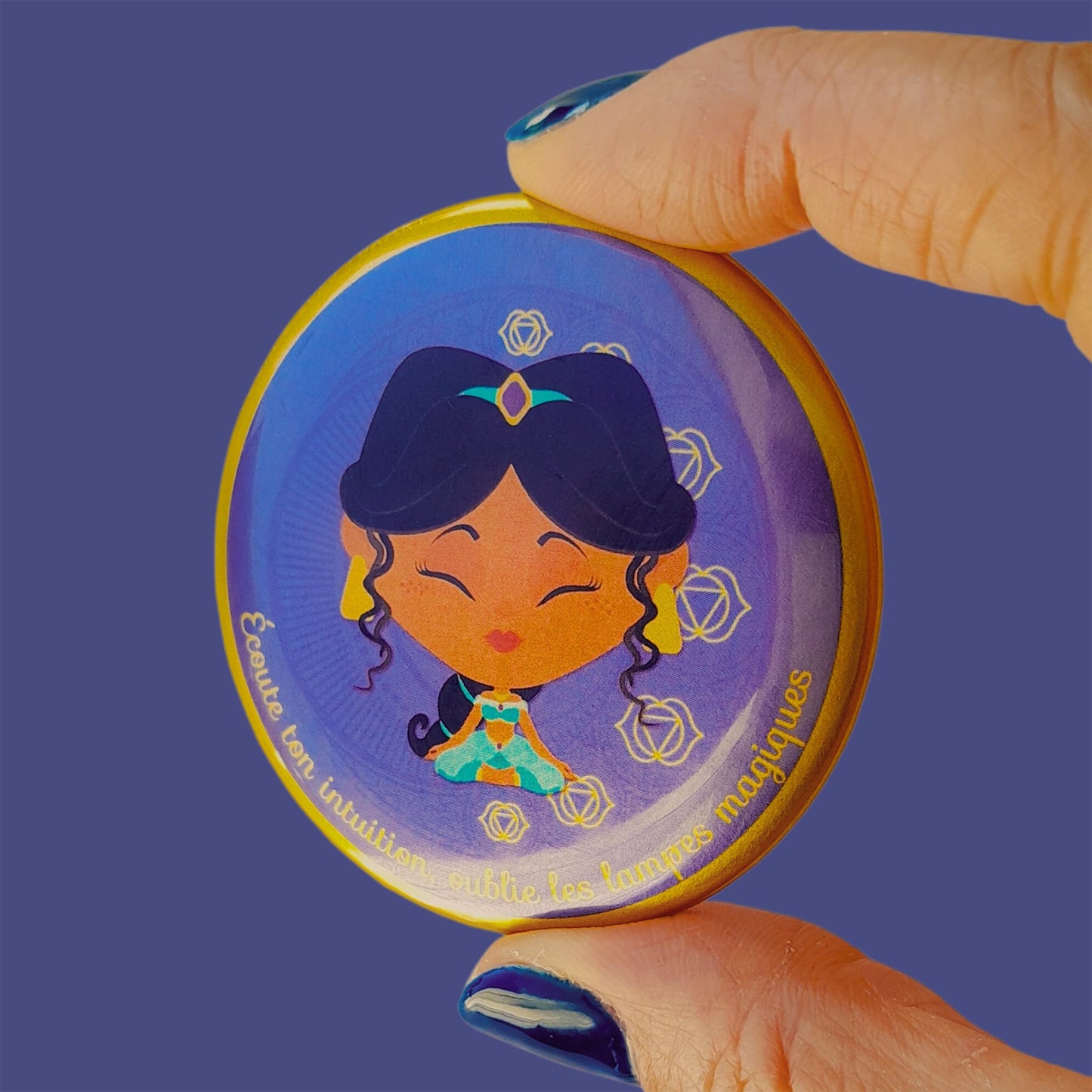 Magnet Mantrâme Chakra Troisième Œil – Mantra introspectif “Écoute ton intuition, oublie les lampes magiques”